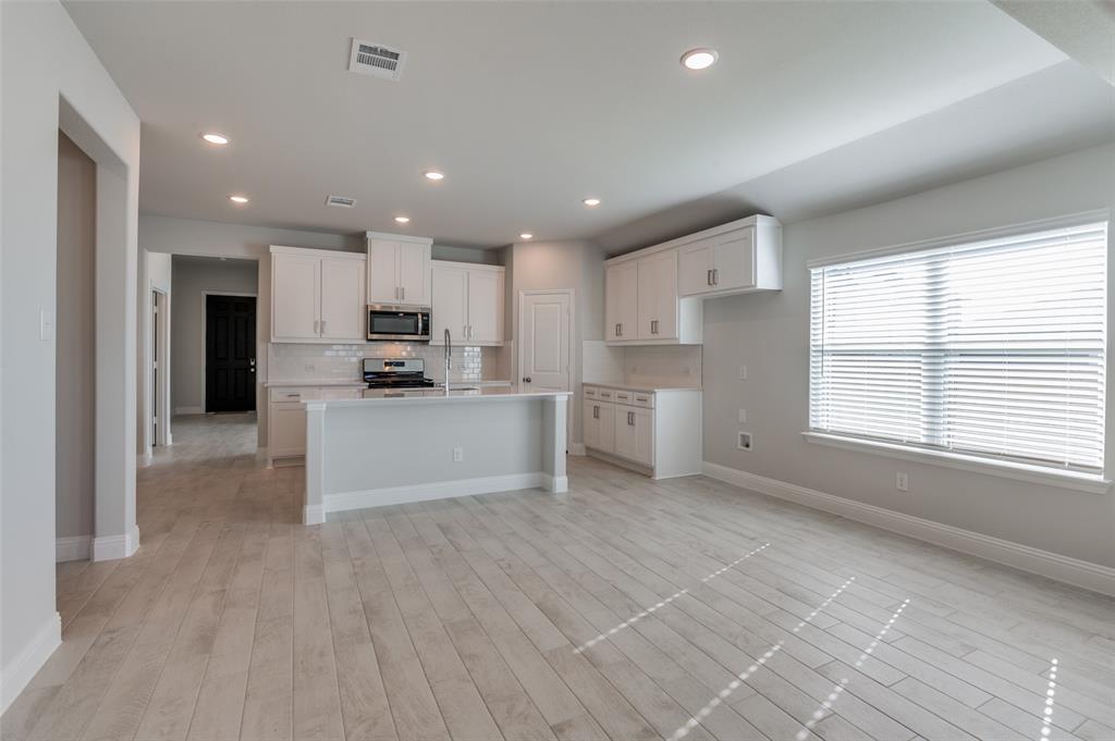 2902 Italia Terrace