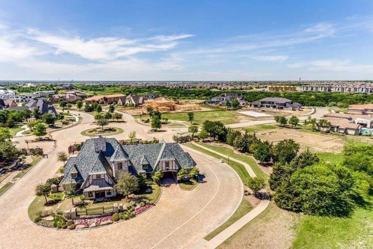3731 Balfour Court