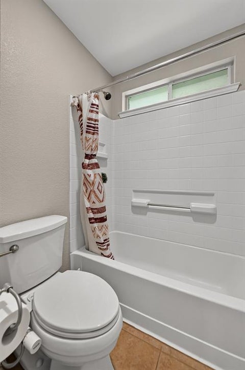 Tiny photo for 929 Warbler, Aubrey, TX 76227 (MLS # 21396475)