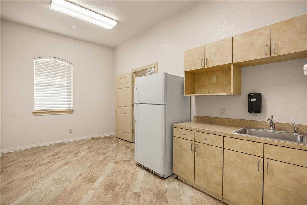 Krzeminski Surgical Plaza - Commercial Sale