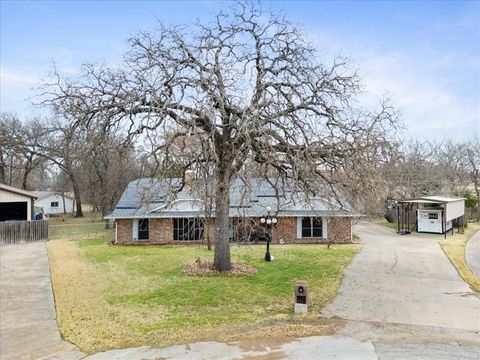 Photo of 103 Cresendo Place, Joshua, TX 76058 (MLS # 21179132)