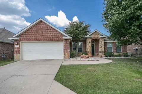 2615 Fox Creek Trail Arlington TX 76017