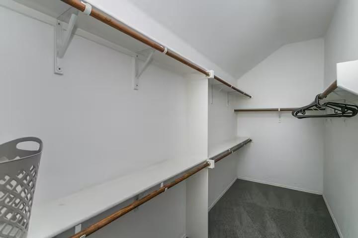 Foxwood Glen - Residential