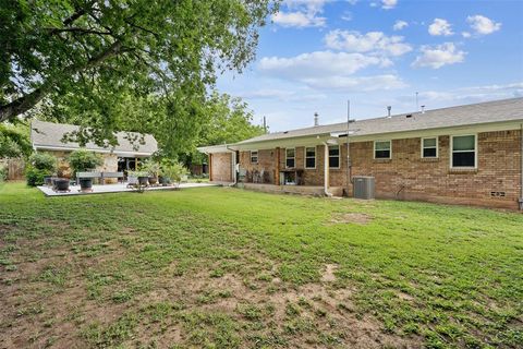 A home in Granbury