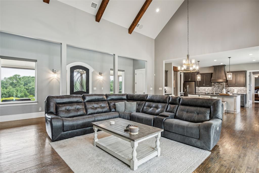 2200 Hollyns Cove