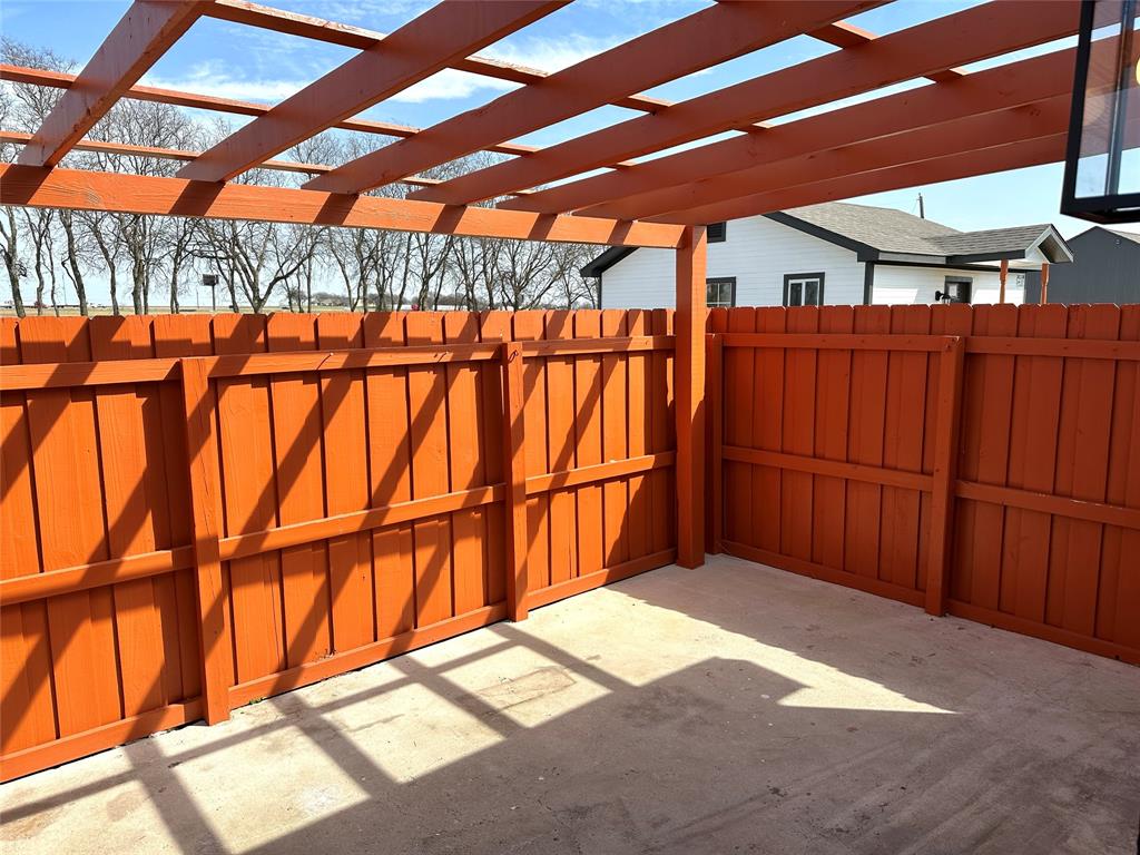 E C School Land - Residential Lease