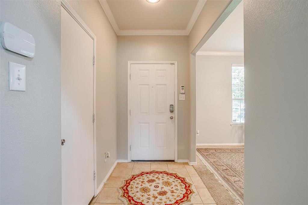 1112 Foxglove Lane