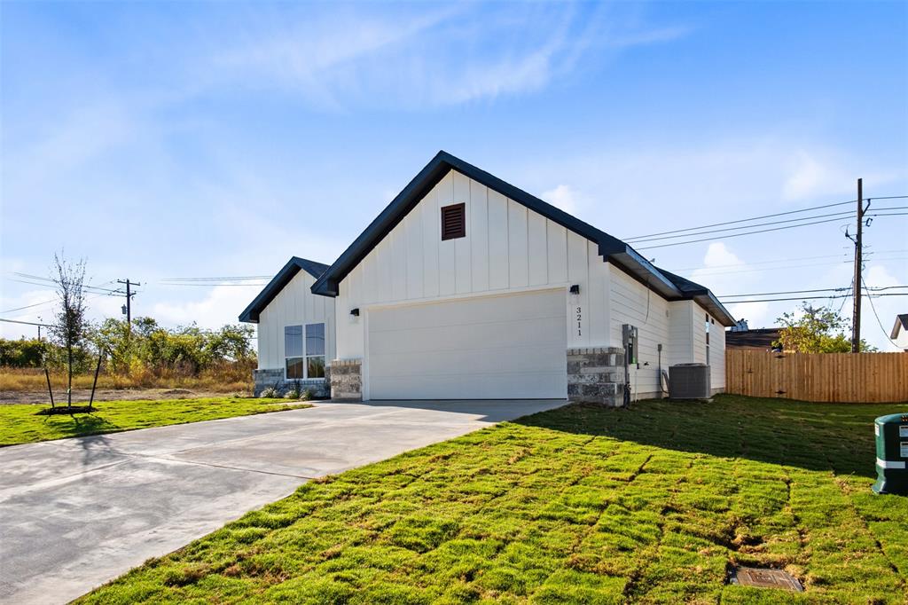 3211 Llano Alto Circle