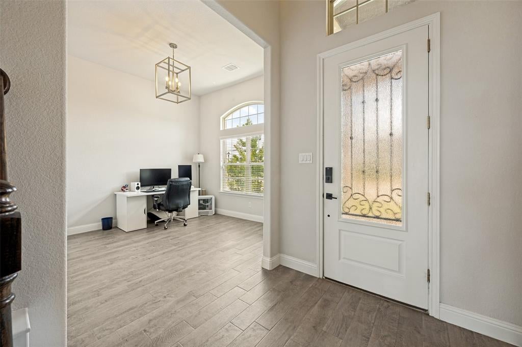 523 William Court
