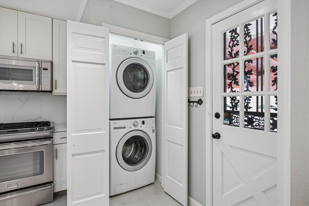 Crest View Park Add - Residential