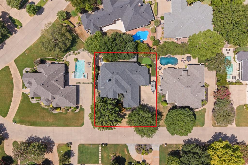 921 Fairway View Drive