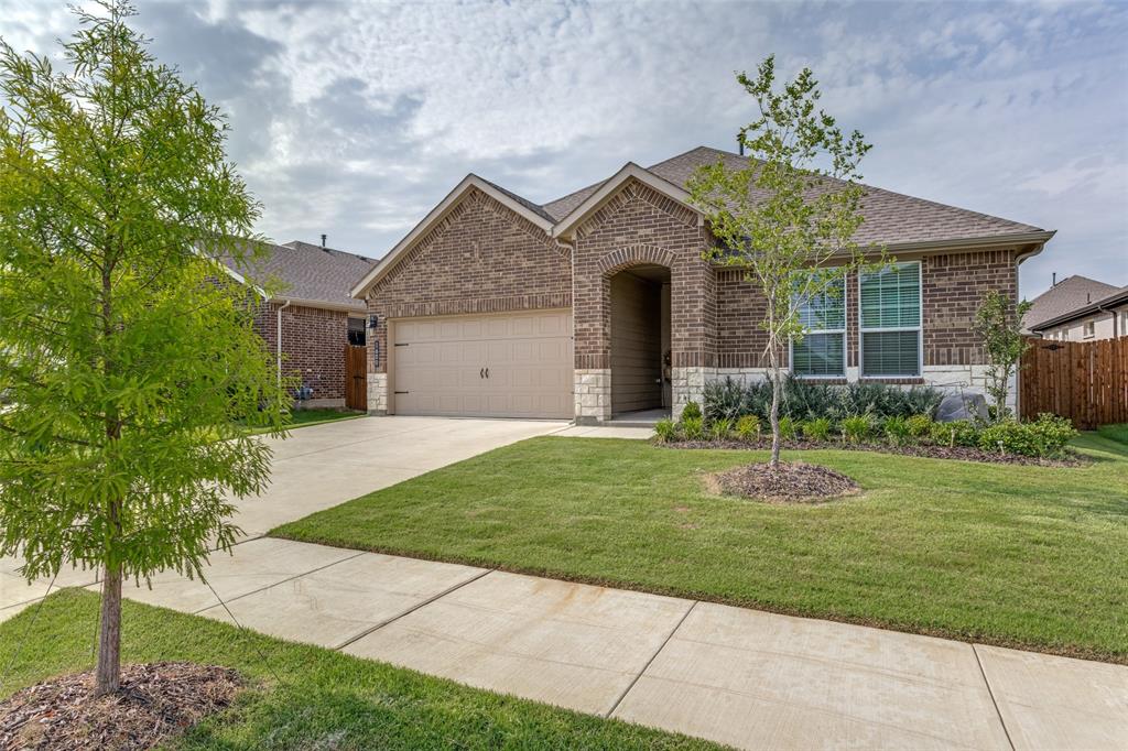1600 Woodpecker Street