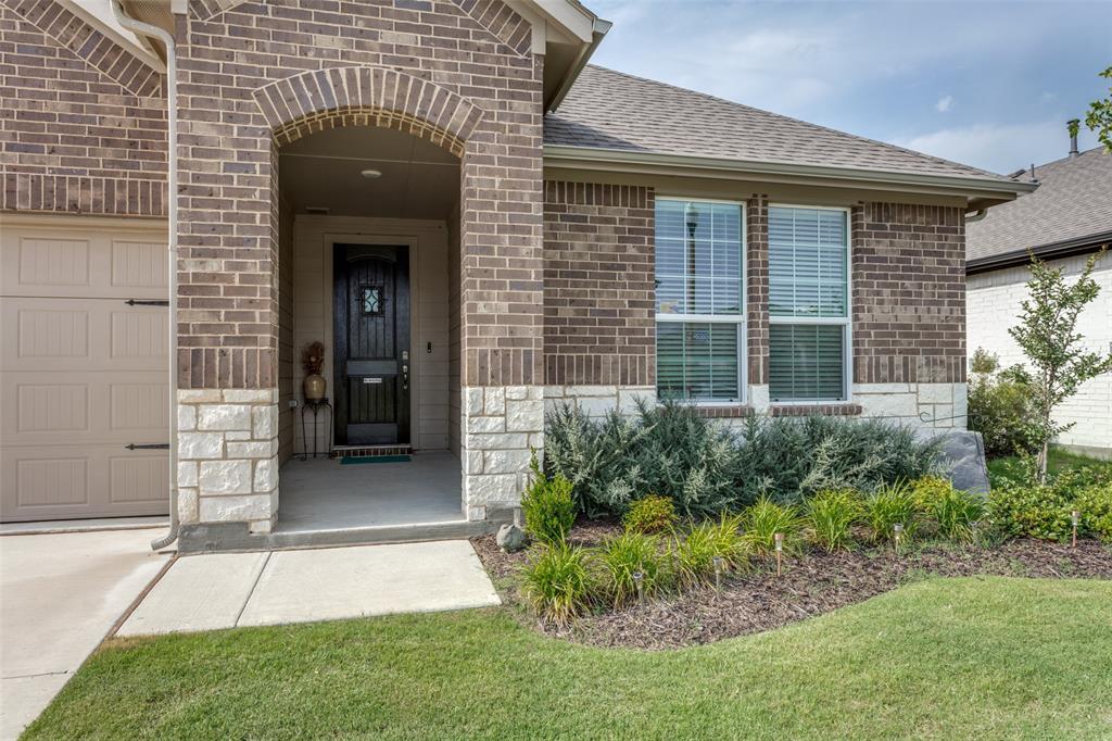 1600 Woodpecker Street