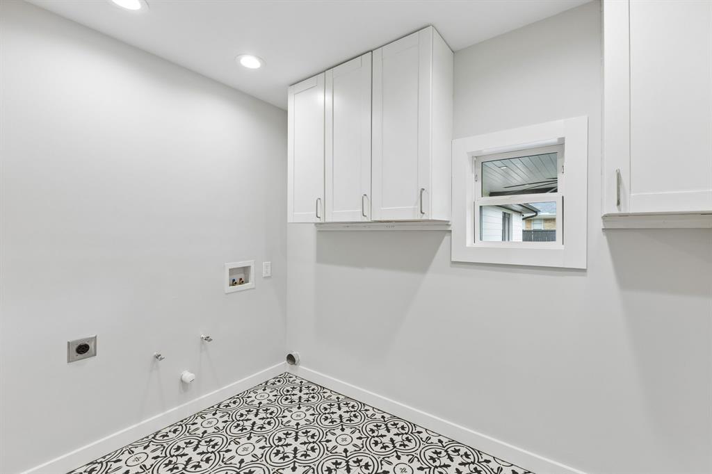 Spring Vly Park Instl 3 - Residential