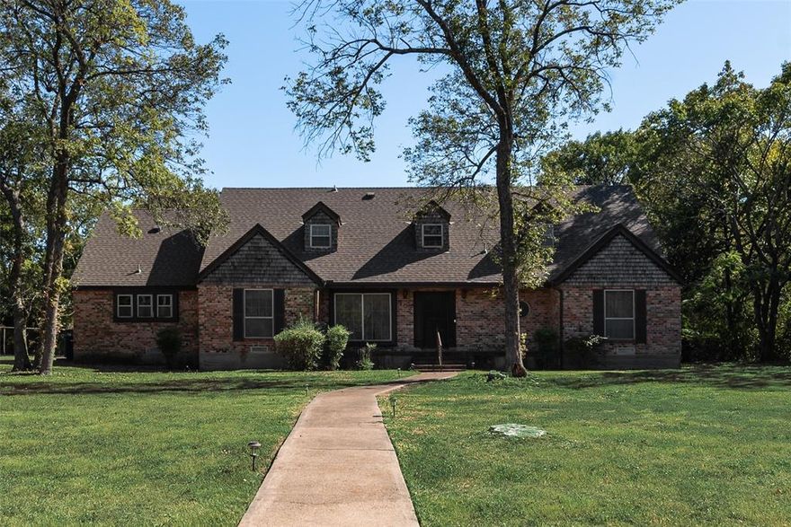 Don’t miss this incredible investor opportunity. Major foundational work has already been completed, including foundation repairs, replacement of cast iron plumbing, and brick repair following the foundation work, giving you a strong head start on transforming this property.
Situated on a spacious 0.80 acre lot, this home offers an ideal blend of space, convenience, and future potential. With easy access to I 20 and Spur 408, you are just minutes from Downtown Dallas and Arlington, making it a great location for commuters and anyone wanting to stay close to the heart of the metroplex.
Inside, the flexible layout is perfect for multigenerational living or larger households. The home features two bedrooms and two full bathrooms upstairs, along with two bedrooms and two full bathrooms downstairs. In addition, there are three living areas and two dining spaces, providing plenty of room for everyone to spread out and enjoy.
The expansive lot creates endless possibilities, whether you envision outdoor entertaining, gardening, adding a pool, or future expansion.
While the home does need updates and repairs, it presents a rare opportunity to customize and create your dream home or a high value investment property. With the right vision and creativity, this property can truly become a standout masterpiece.