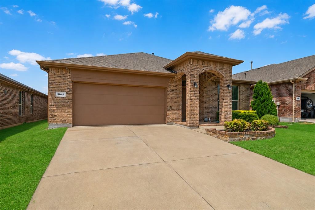 5044 Sugarcane Lane