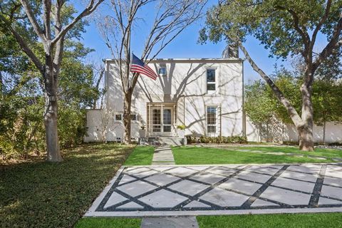 3739 N Versailles Avenue Dallas TX 75209