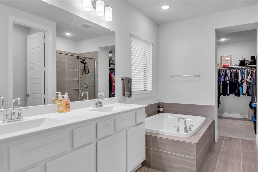 Tavolo Park - Residential