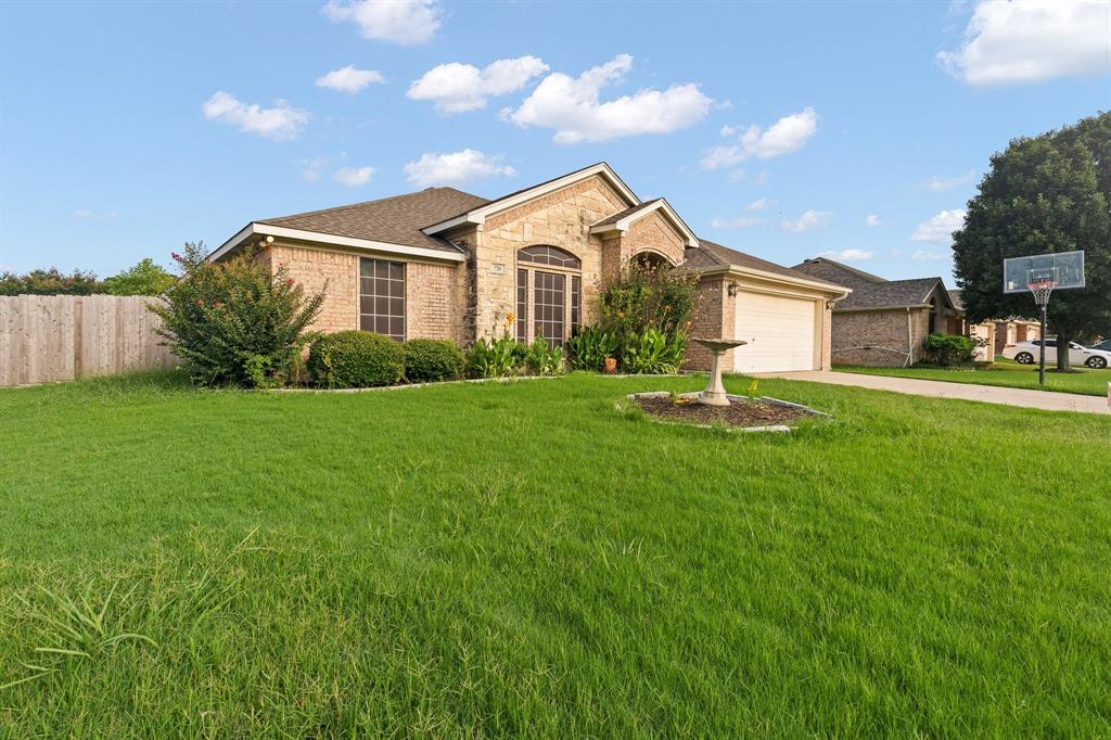 726 E Sheila Circle