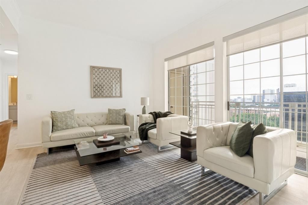 Photo of 3225 Turtle Creek Boulevard #1229, Dallas, TX 75219 (MLS # 21268484)
