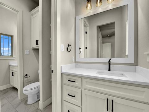 Tiny photo for 124 Desperado Way, Weatherford, TX 76088 (MLS # 21201008)