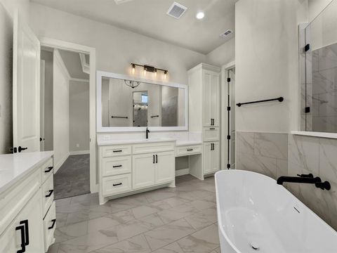 Tiny photo for 124 Desperado Way, Weatherford, TX 76088 (MLS # 21201008)