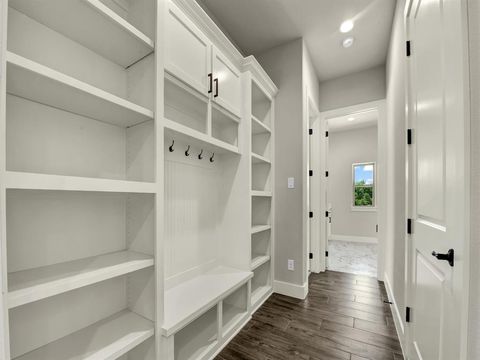 Tiny photo for 124 Desperado Way, Weatherford, TX 76088 (MLS # 21201008)