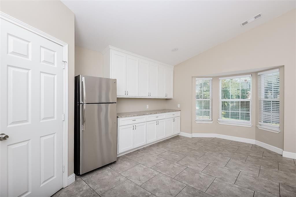 Pennisula 02 - Residential Lease