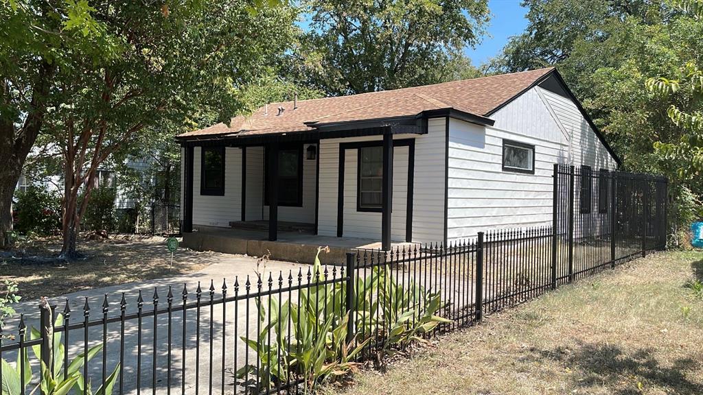 Deerpath Village 02 - Residential Lease