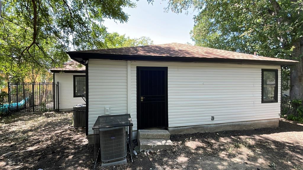 Deerpath Village 02 - Residential Lease