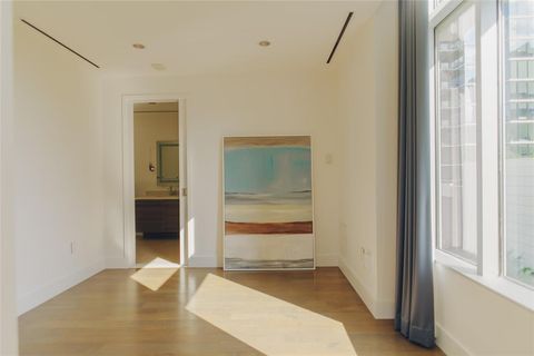 Tiny photo for 2025 Woodall Rodgers Freeway #51, Dallas, TX 75201 (MLS # 20957601)