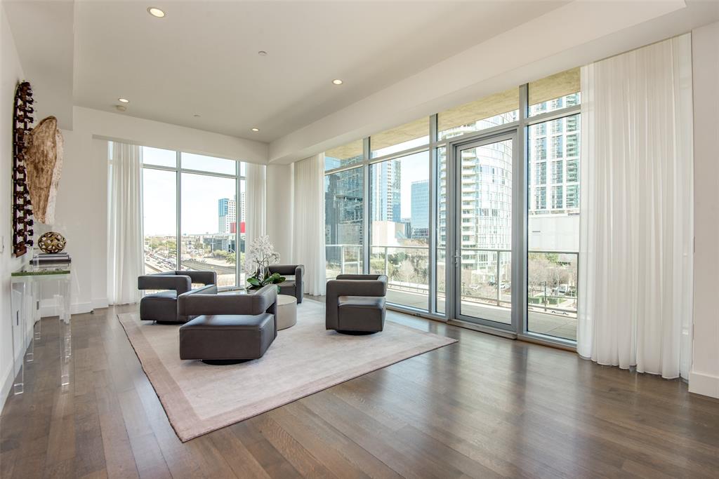 PARKSIDE CONDOMINIUM - Residential Lease