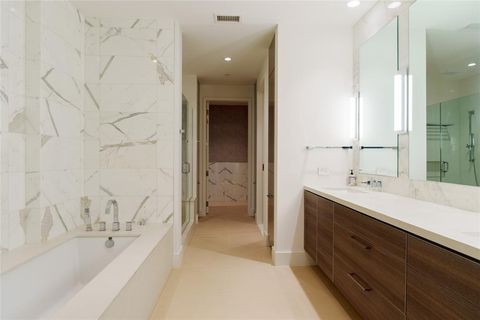 Tiny photo for 2025 Woodall Rodgers Freeway #51, Dallas, TX 75201 (MLS # 20957601)