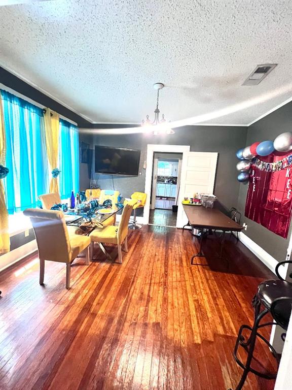 2515 Stonewall Street