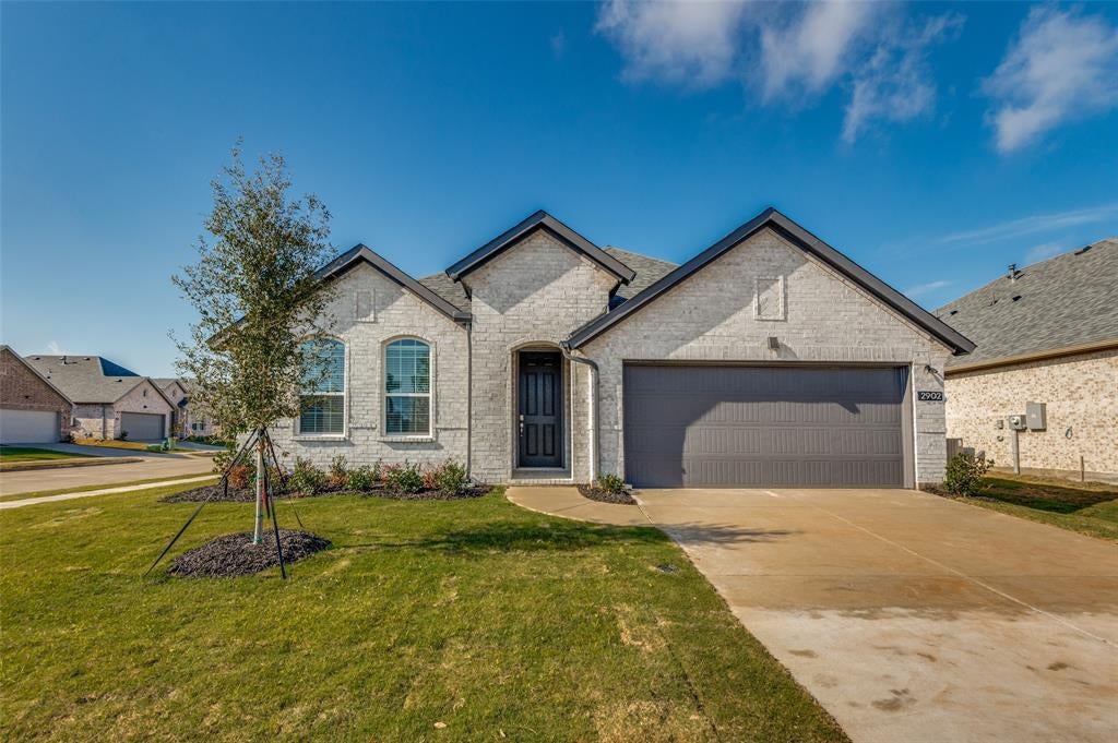 2902 Italia Terrace