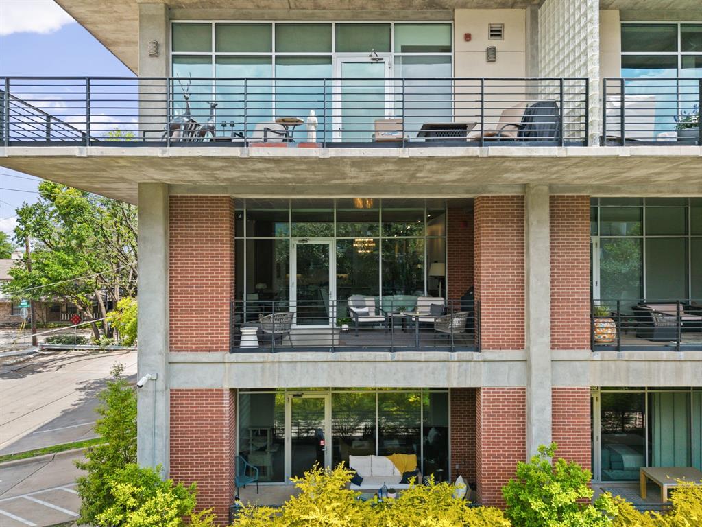 Thirty Thirty Bryan Condo - Residential