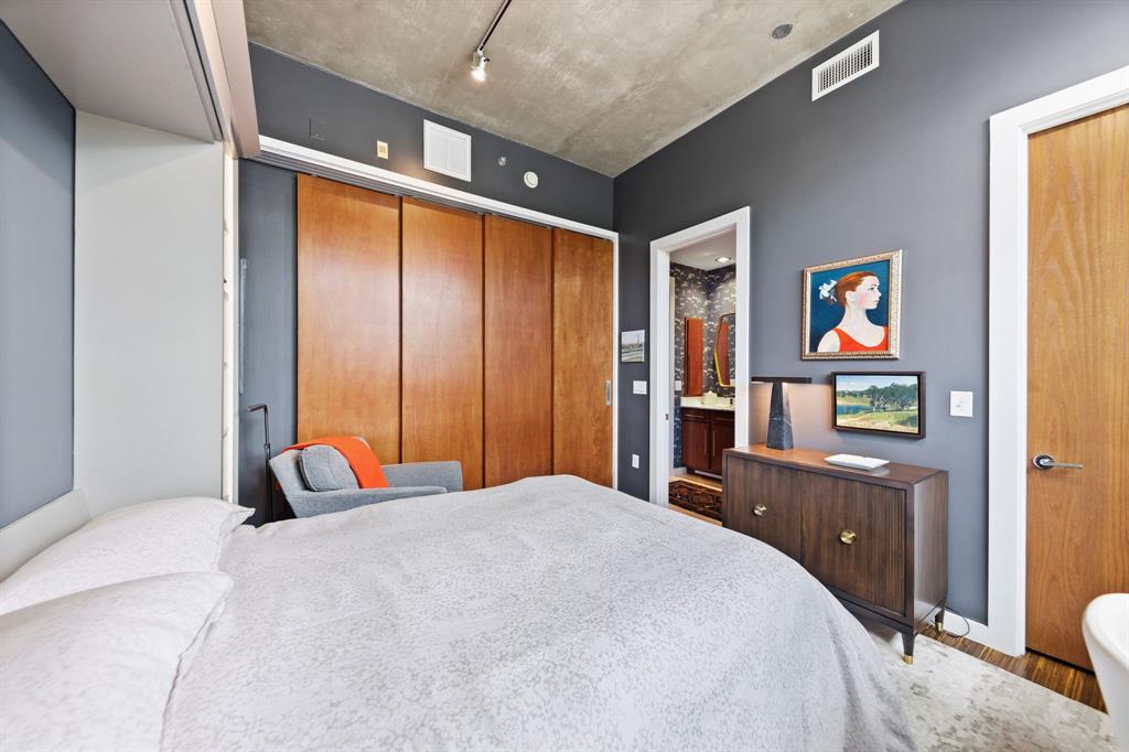 Thirty Thirty Bryan Condo - Residential