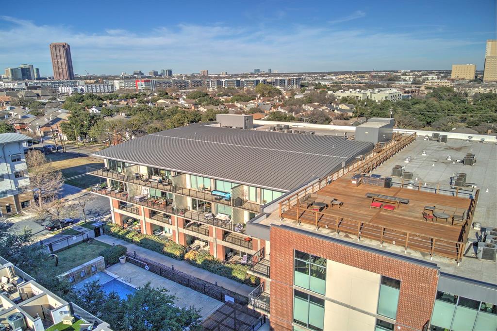 Thirty Thirty Bryan Condo - Residential