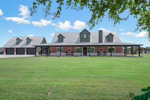 Photo of 733 Rs County Road 1430, Point, TX 75472 (MLS # 21049288)