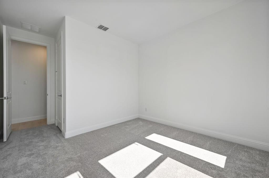 The Ridge at Northlake - Residential