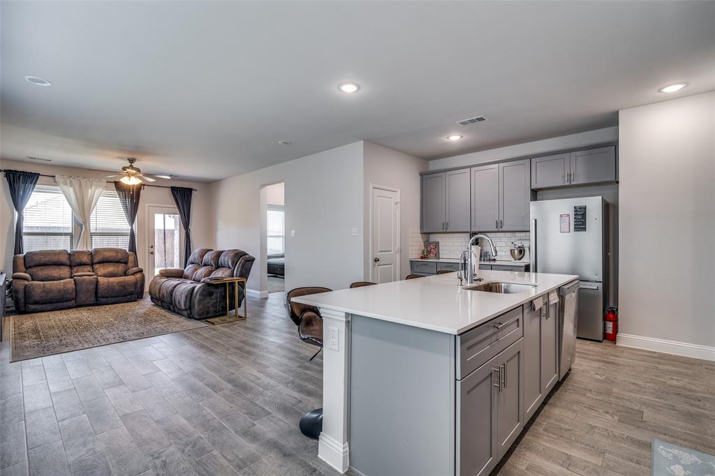 Travis Ranch Ph 2d - Residential Lease