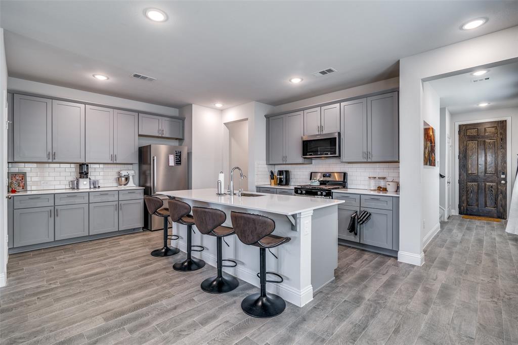 Travis Ranch Ph 2d - Residential Lease