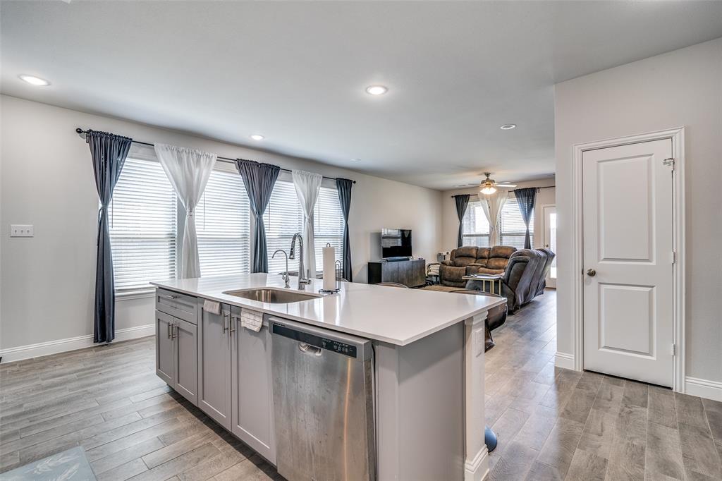 Travis Ranch Ph 2d - Residential Lease