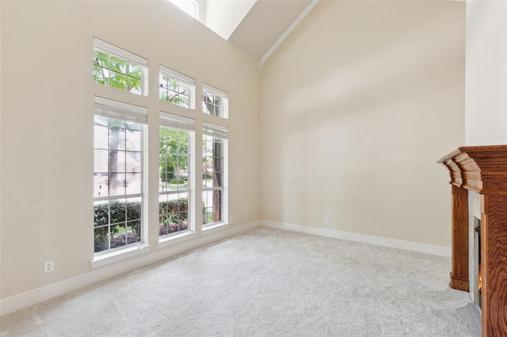 509 Wentworth Lane