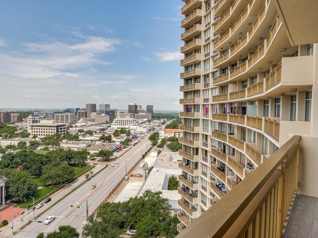 6211 W Northwest Highway 1707
