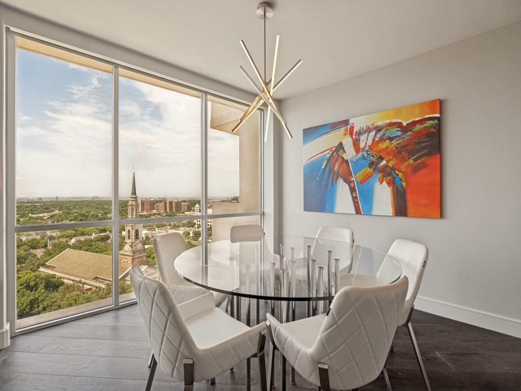 6211 W Northwest Highway 1707