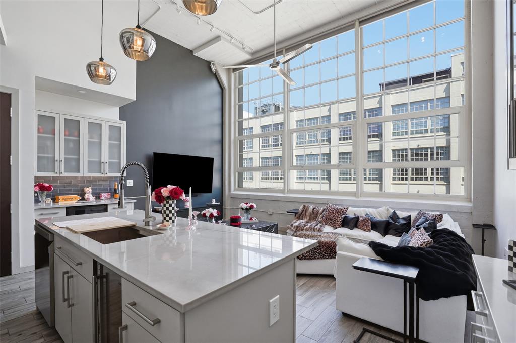 One Montgomery Plaza Residence Condo - Residential