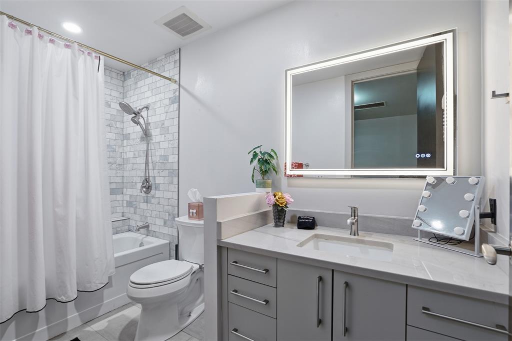 One Montgomery Plaza Residence Condo - Residential