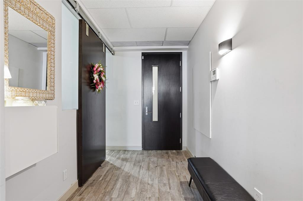 One Montgomery Plaza Residence Condo - Residential