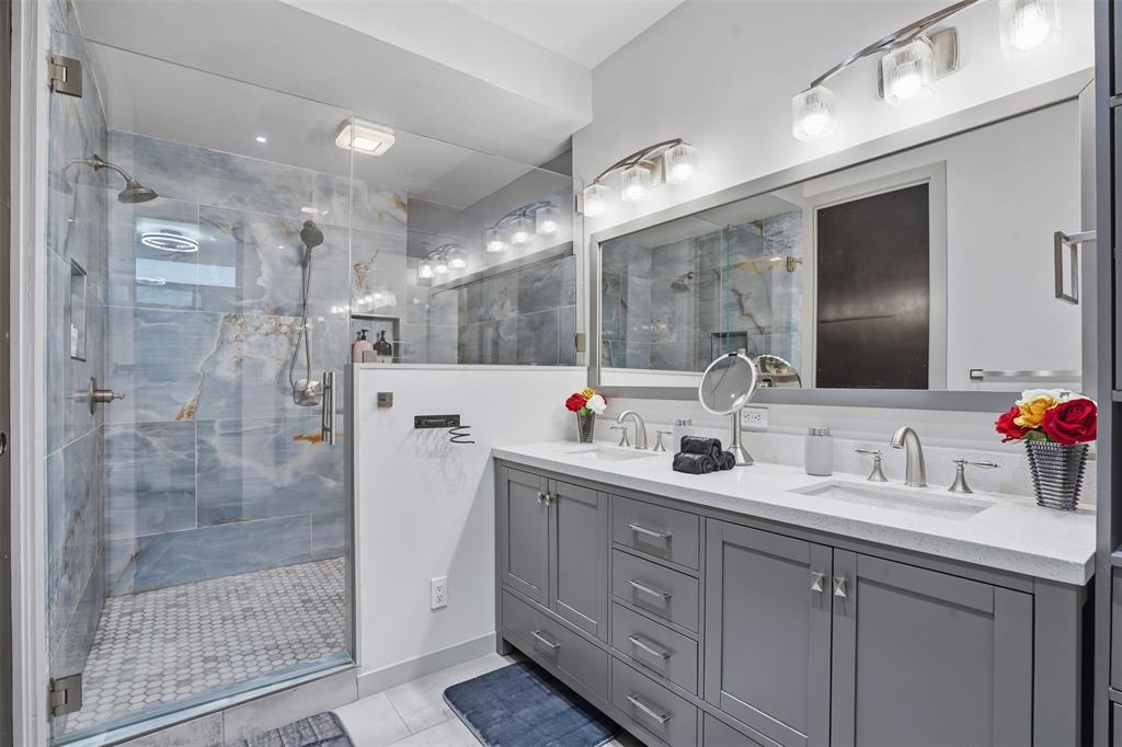 One Montgomery Plaza Residence Condo - Residential